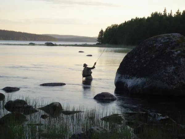 User submitted picture: Flyfisherman on the strea...